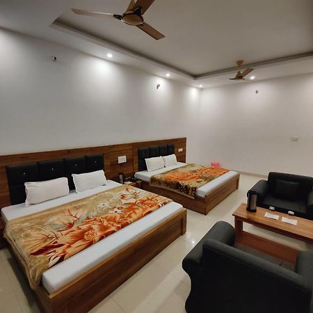Alaknanda Motel & Restaurant Rudraprayāg 외부 사진