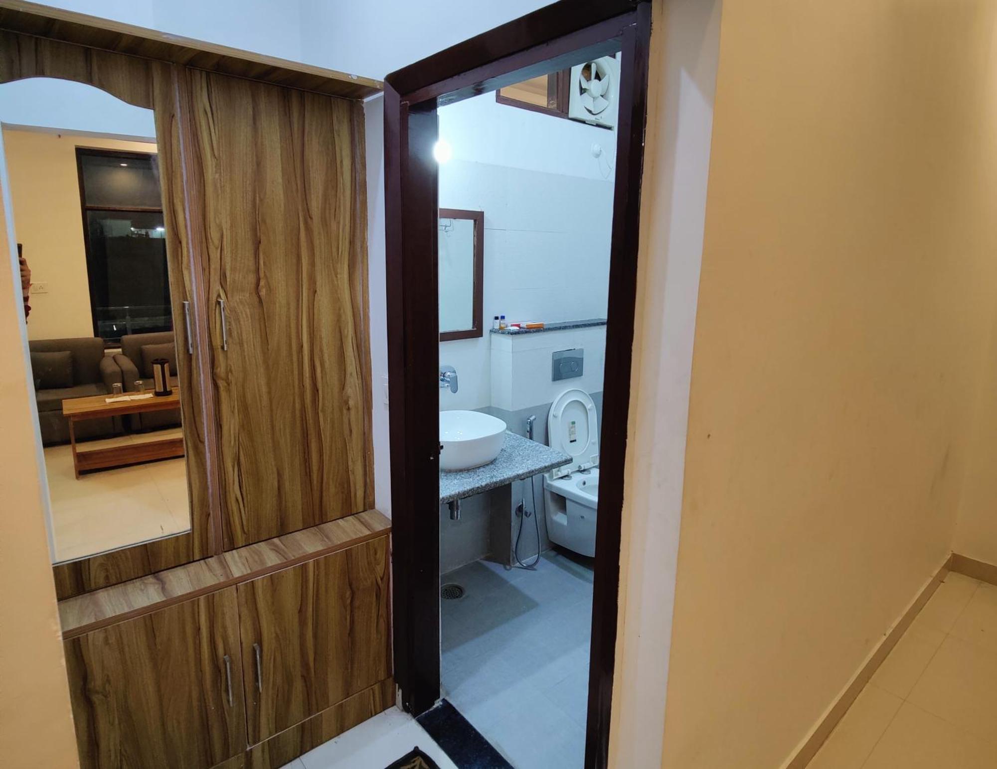 Alaknanda Motel & Restaurant Rudraprayāg 외부 사진
